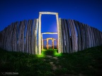 Ringheiligtum bei Nacht, Tor